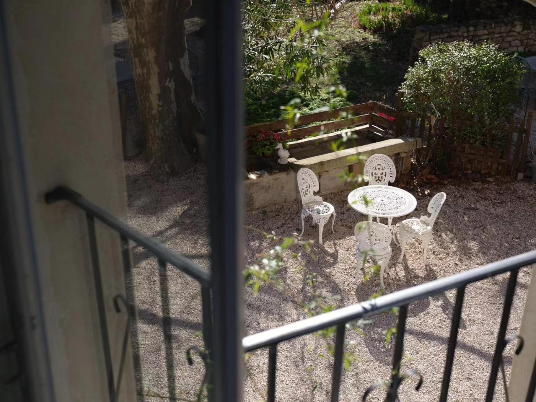 Mas De L'Estiou Apartment Monteux Bagian luar foto